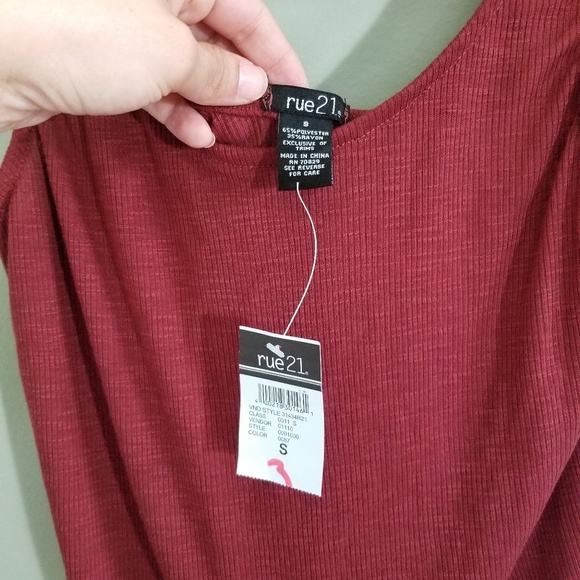 Rue21 crop tank top red with fringe NWT size small - Picture 3 of 6